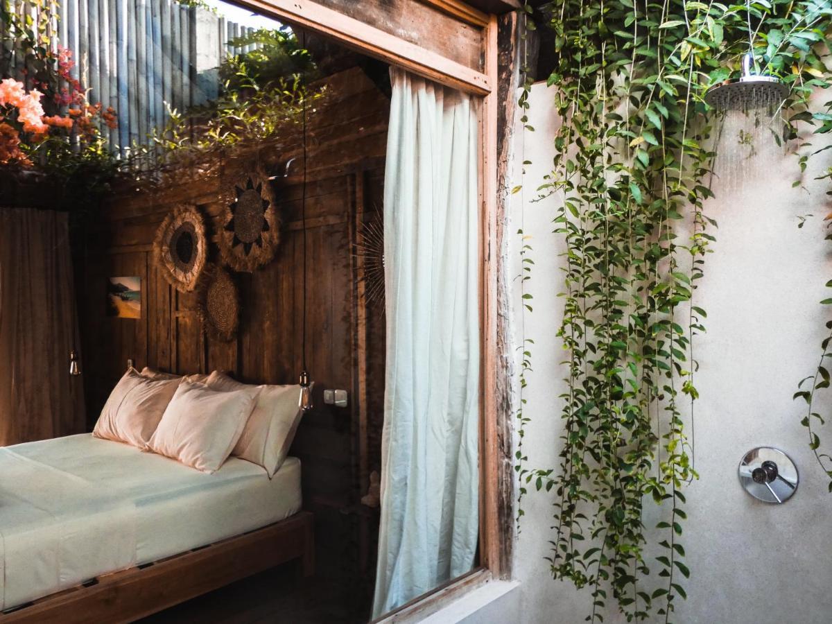 La Siesta Bungalows Only Adults Gili Air Exterior foto